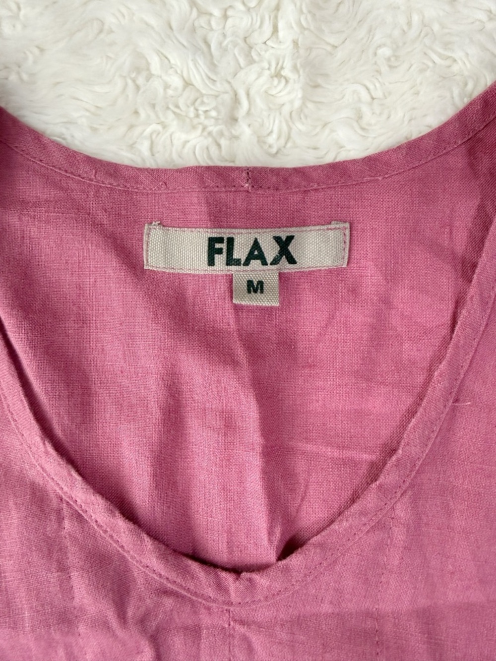 Flax V-Neck Linen Blouse in Raspberry - Picture 4 of 8